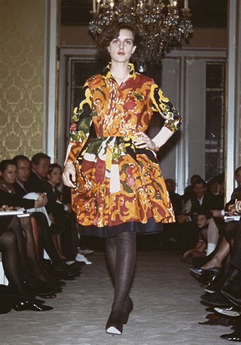 foto prima sfilata prada 1988|FW 1988 Womenswear .